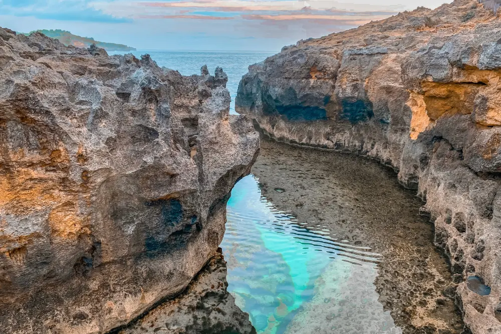 Angel’s Billabong Nusa Penida – Island Tours & Adventure